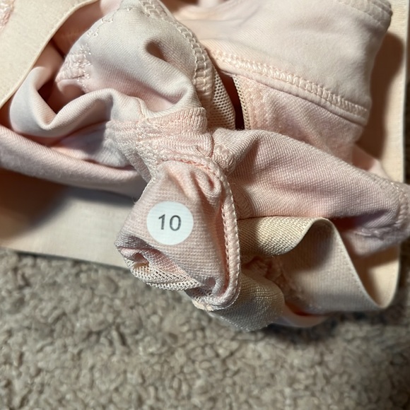 Lululemon Run Make It Count Tank Size 10 - Picture 8 of 11